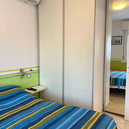 Apartment In 53643