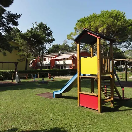 Apartment In 53643